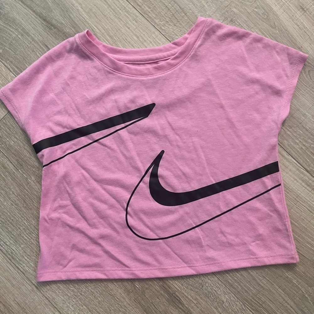 Nike Crop Top Tee Shirt XS 3/4 - Picture 1 of 3